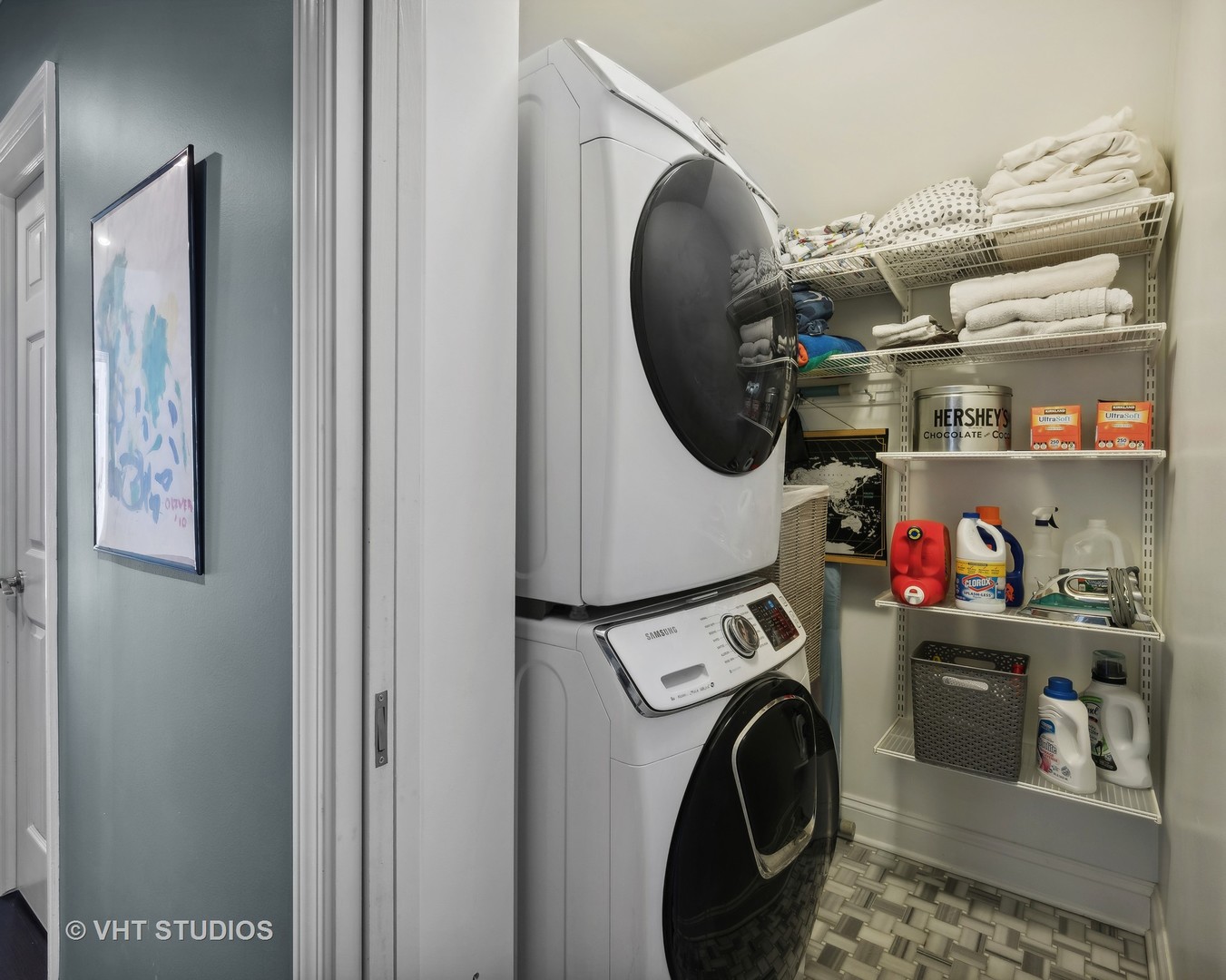 1750 West School Street Chicago, IL 60657 - Photo 20 of 37 a utility room with dryer and washer