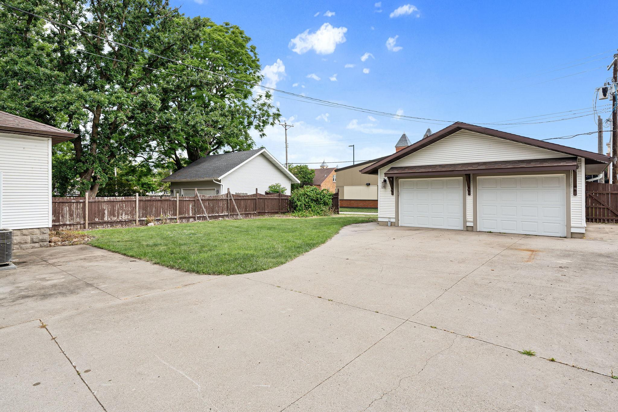 122 East Rice Street Owatonna, MN 55060 - Photo 41 of 44