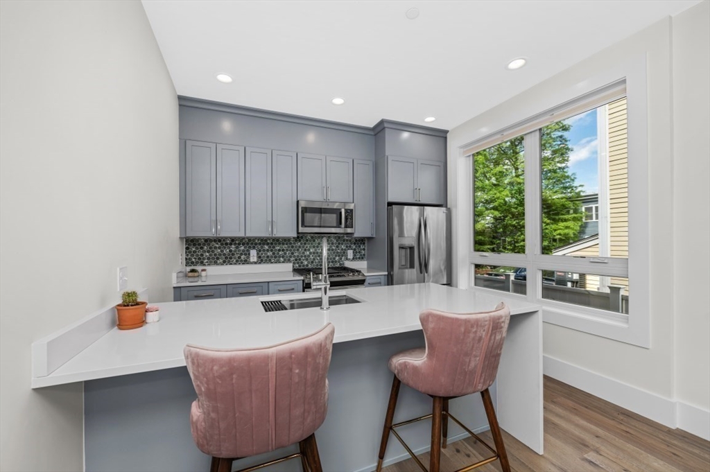 120 School Street, Unit 2 Boston, MA 02119 - Photo 5 of 24