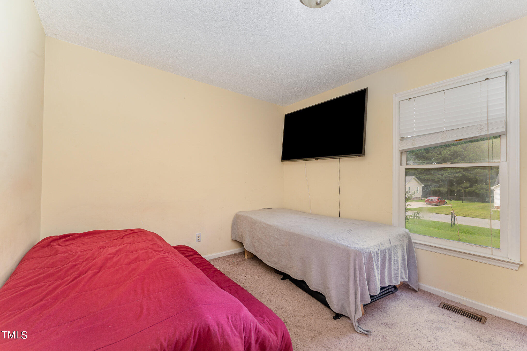 215 East Quail Ridge Road Oxford, NC 27565 - Photo 11 of 17 010_a7408468-edit