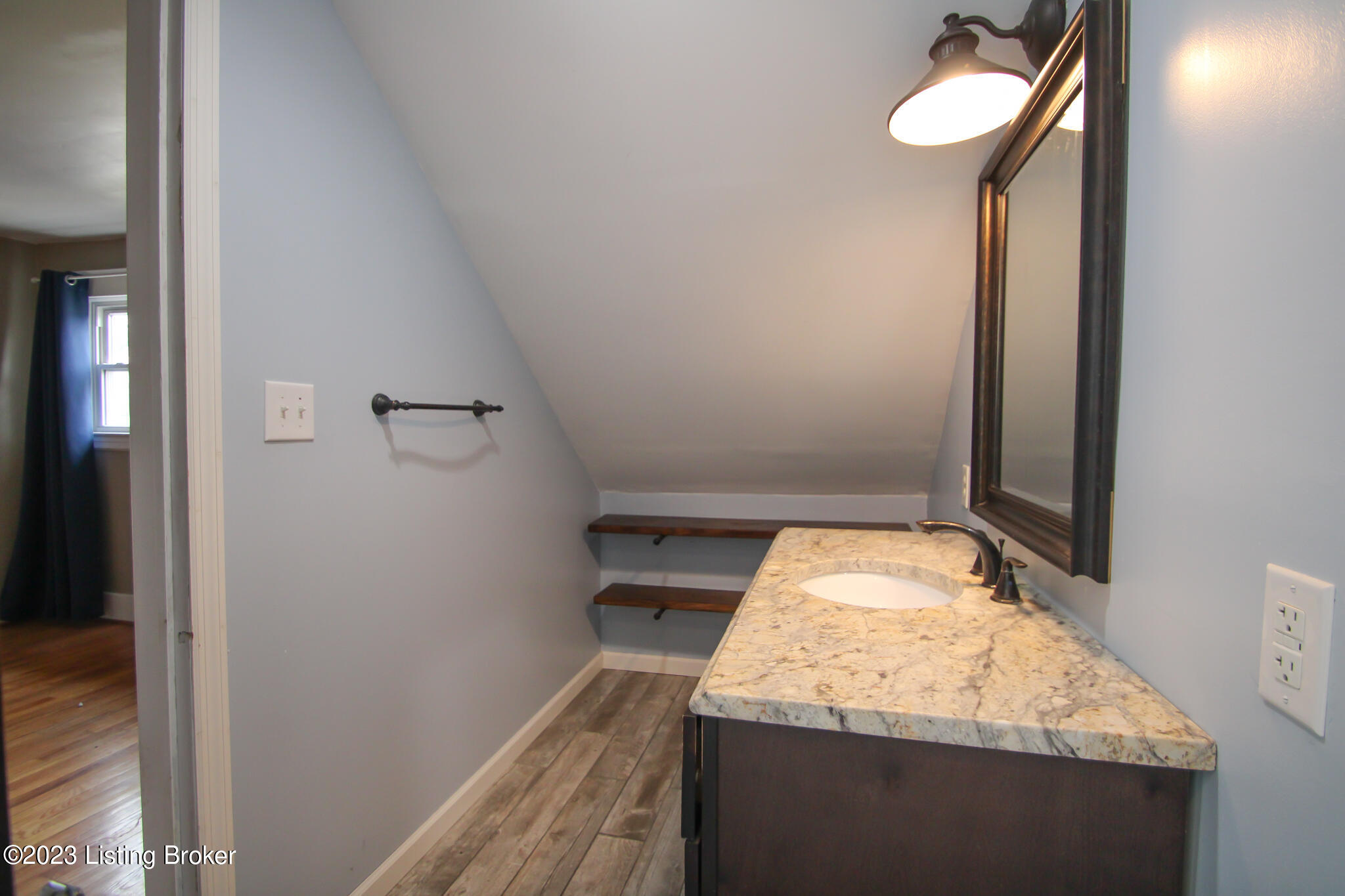 844 Reading Road Louisville, KY 40217 - Photo 22 of 28 IMG_3594