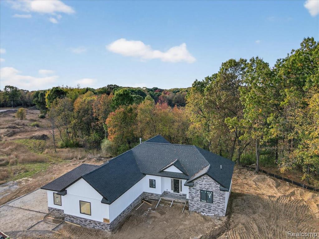 4050 Metamora Ridge Metamora, MI 48455 - Photo 11 of 65 Gallery Image 11
