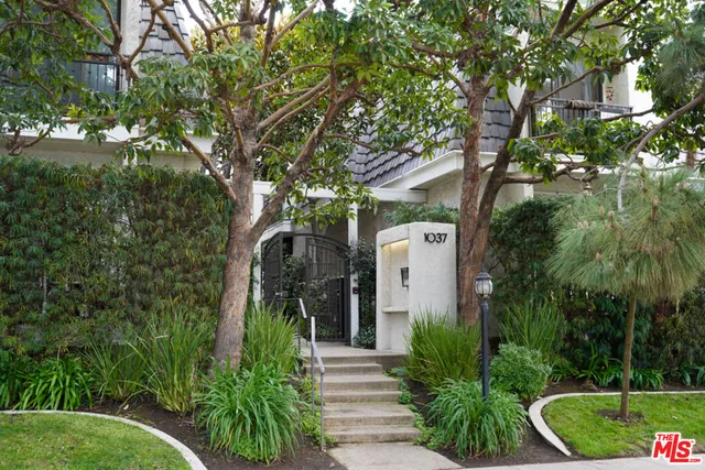 $1,645,000 | 1037 16th Street, Unit 10, Santa Monica, CA 90403
