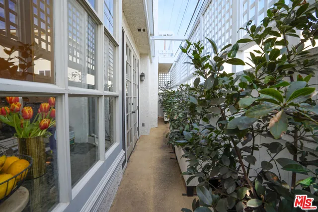 $1,645,000 | 1037 16th Street, Unit 10, Santa Monica, CA 90403