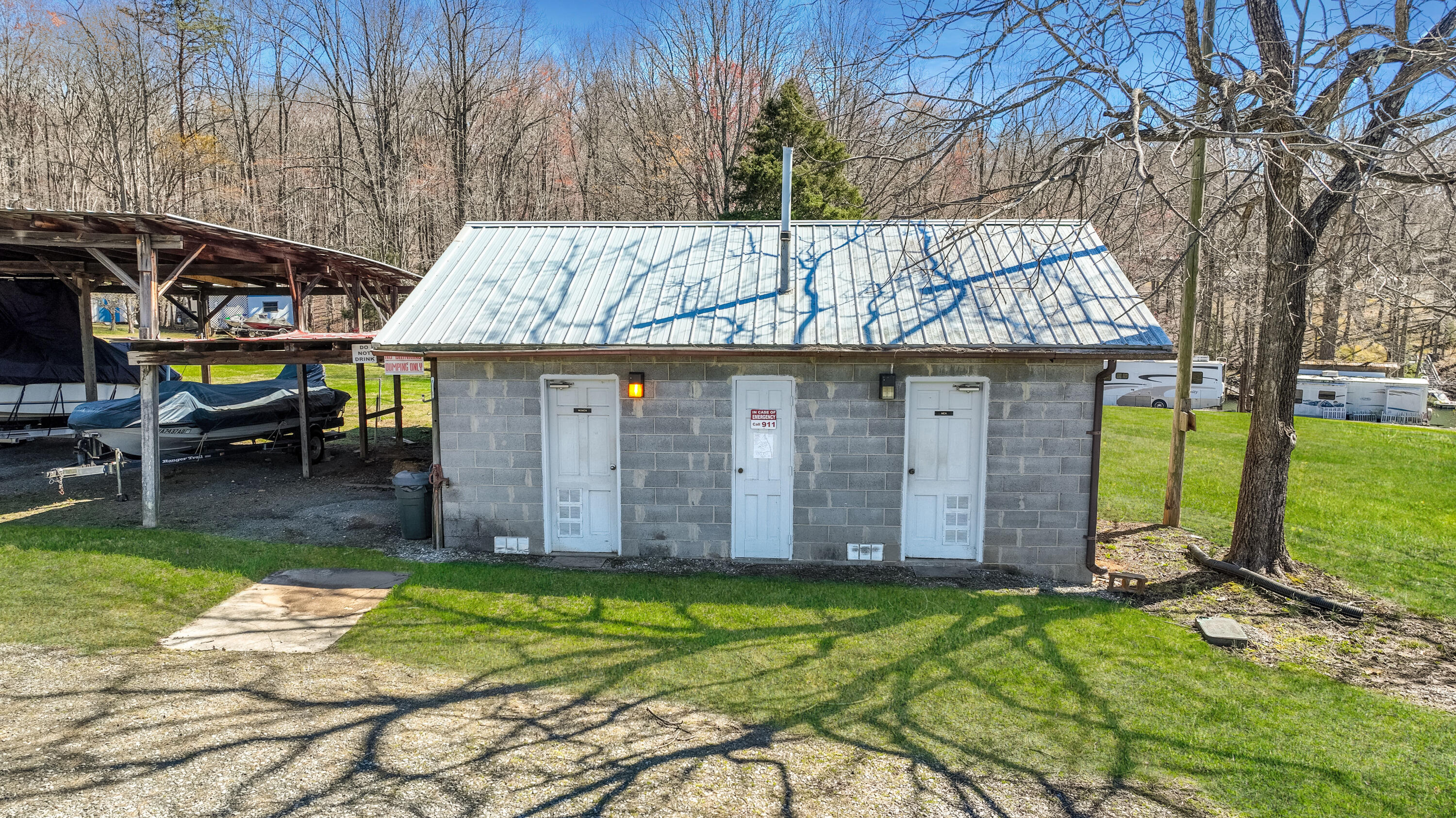 5625 Smith Mountain Road Penhook, VA 24137 - Photo 33 of 35 Bath House