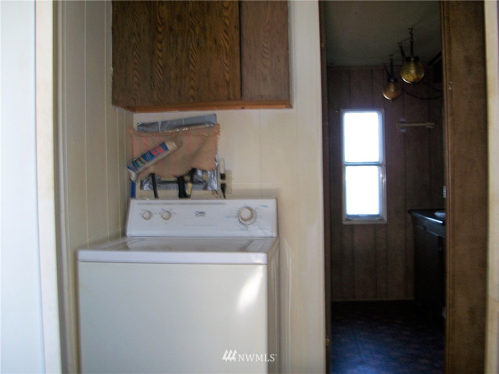 8520 Charles Road Northeast Moses Lake, WA 98837 - Photo 13 of 25 Gallery Image 13