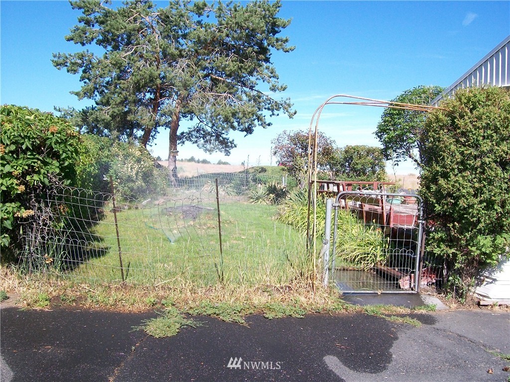 8520 Charles Road Northeast Moses Lake, WA 98837 - Photo 21 of 25 Gallery Image 21