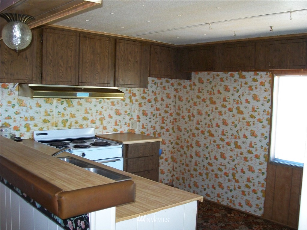 8520 Charles Road Northeast Moses Lake, WA 98837 - Photo 6 of 25 Gallery Image 6