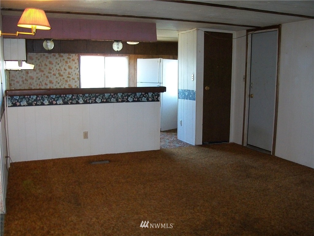 8520 Charles Road Northeast Moses Lake, WA 98837 - Photo 8 of 25 Gallery Image 8