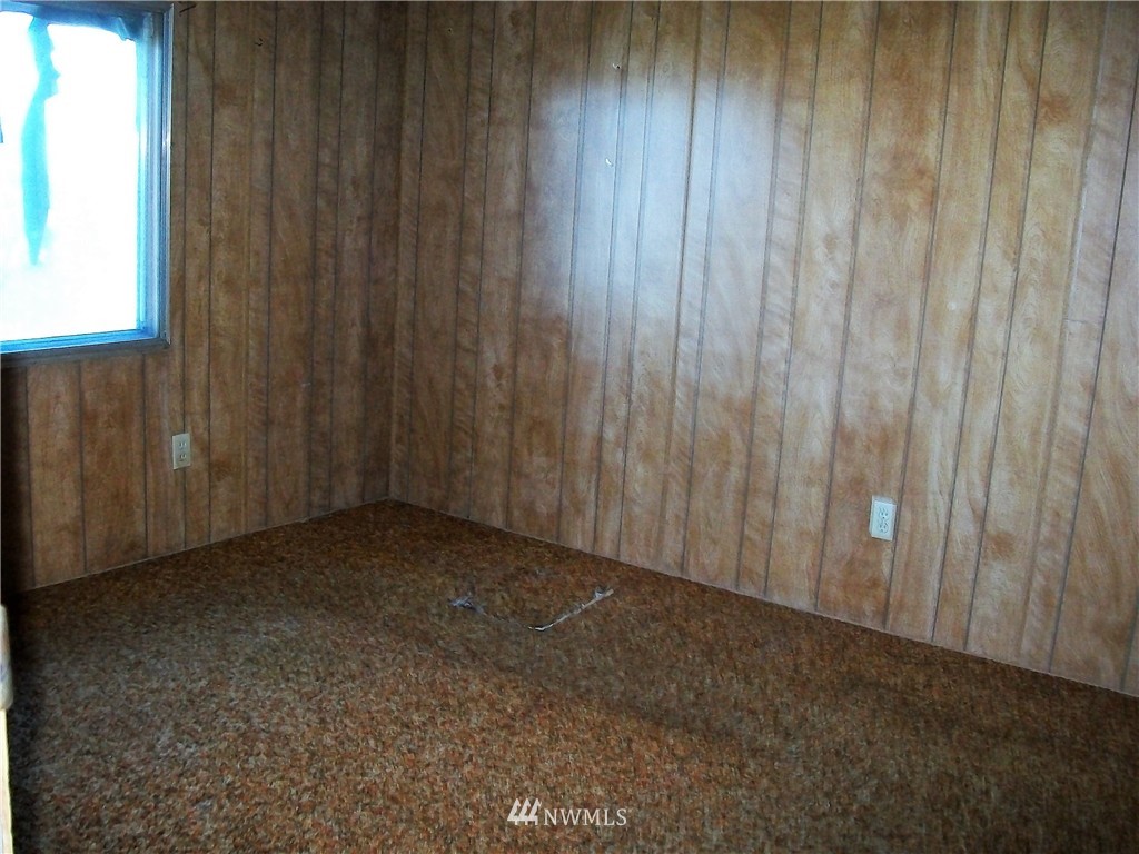 8520 Charles Road Northeast Moses Lake, WA 98837 - Photo 10 of 25 Gallery Image 10