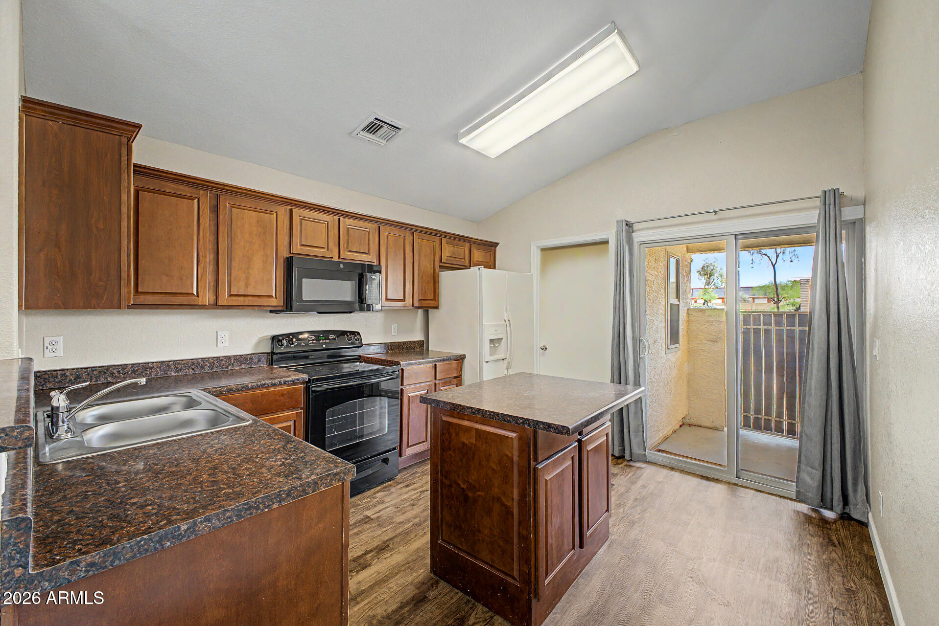 5808 East Brown Road, Unit 7 Mesa, AZ 85205 - Photo 13 of 35 12 - Brown