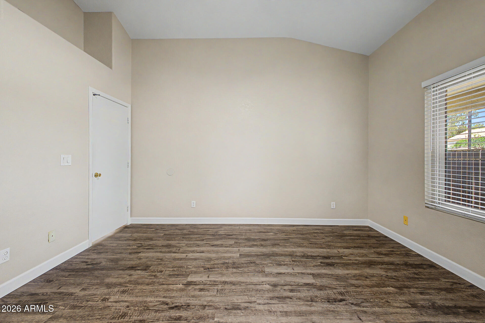 5808 East Brown Road, Unit 7 Mesa, AZ 85205 - Photo 17 of 35 15 - Brown