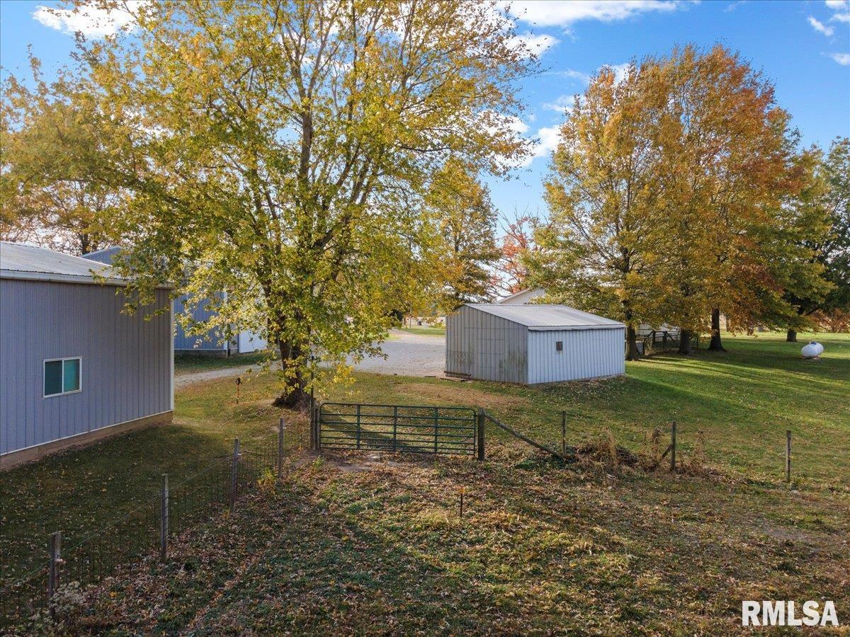 677 East 990 North Road Palmer, IL 62556 - Photo 31 of 46 Gallery Image 31