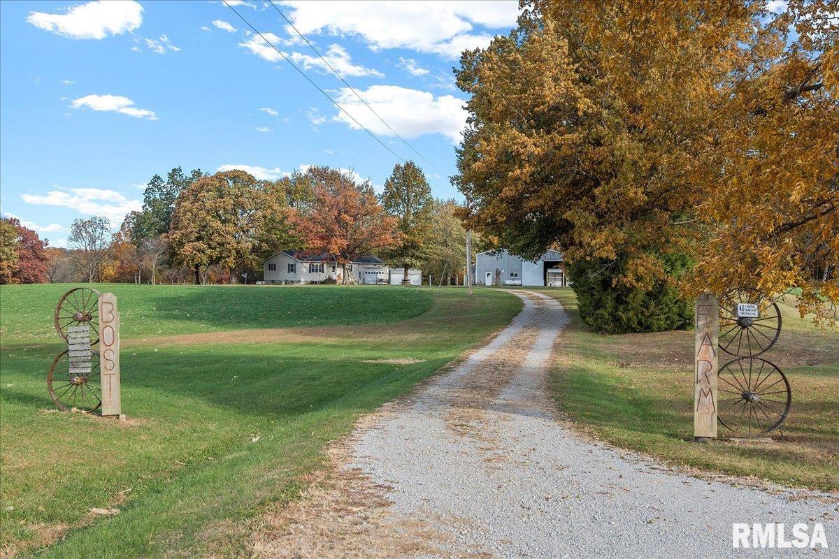 677 East 990 North Road Palmer, IL 62556 - Photo 5 of 46 Gallery Image 5