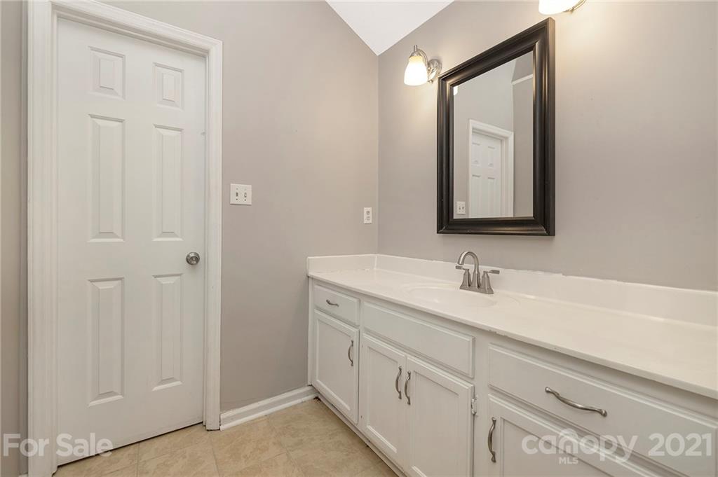 14049 Kedleston Road Huntersville, NC 28078 - Photo 18 of 26 Gallery Image 18