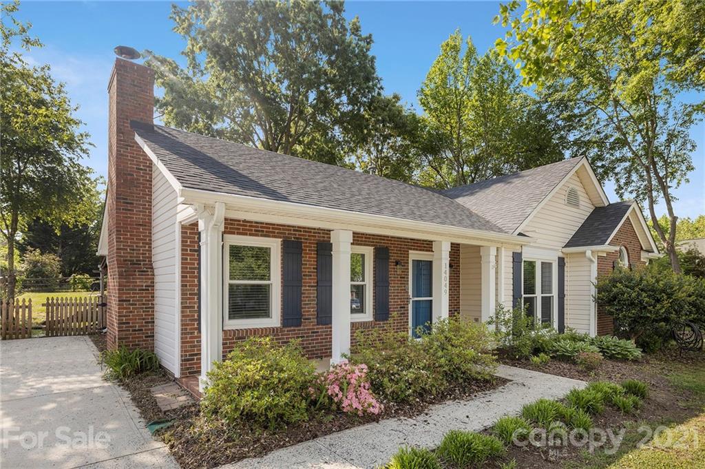 14049 Kedleston Road Huntersville, NC 28078 - Photo 3 of 26 Gallery Image 3