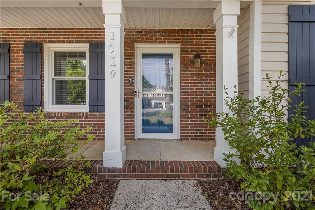 14049 Kedleston Road Huntersville, NC 28078 - Photo 4 of 26 Gallery Image 4