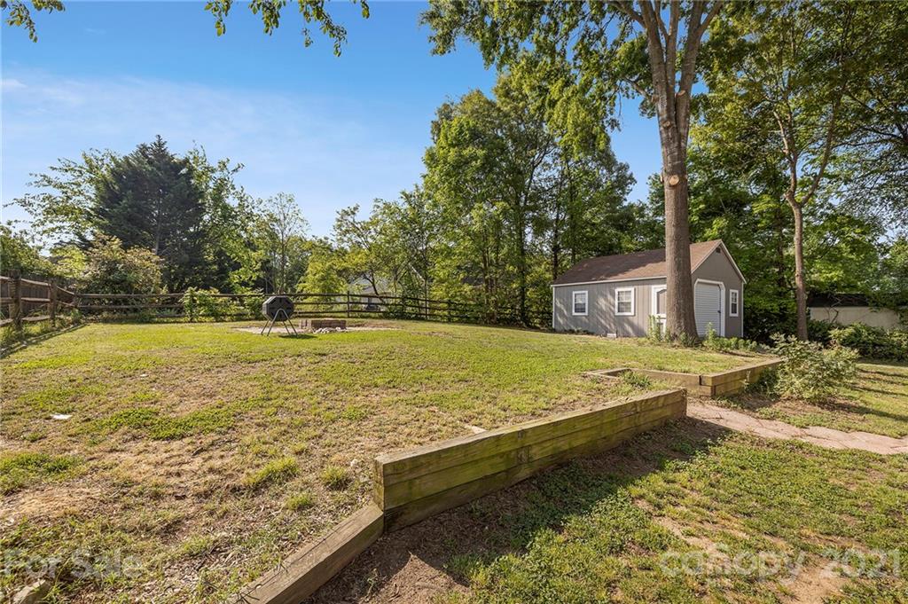 14049 Kedleston Road Huntersville, NC 28078 - Photo 8 of 26 Gallery Image 8