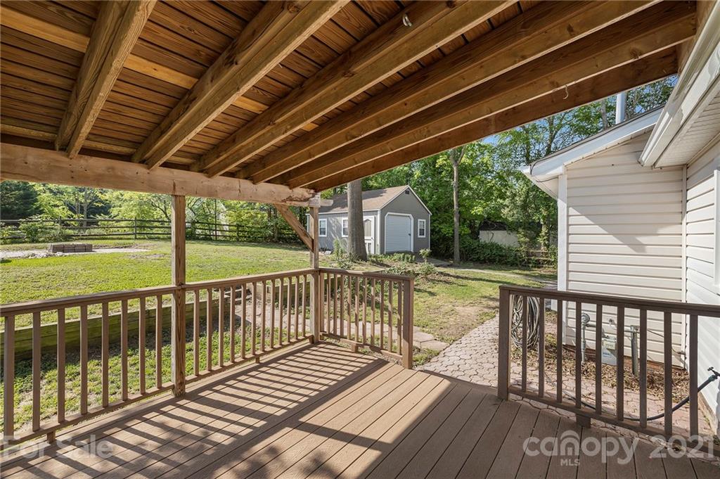 14049 Kedleston Road Huntersville, NC 28078 - Photo 9 of 26 Gallery Image 9