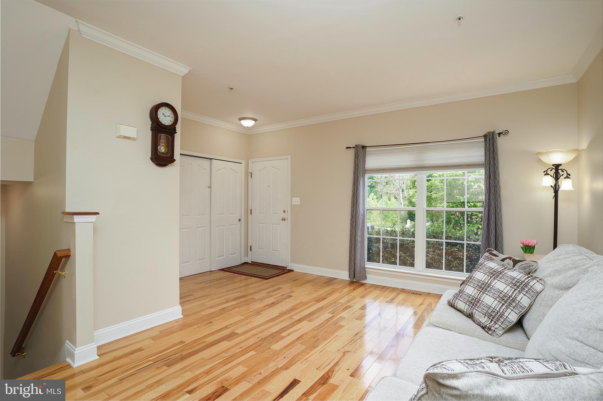 533 Callander Way Abingdon, MD 21009 - Photo 4 of 31 Living Room (alt view)