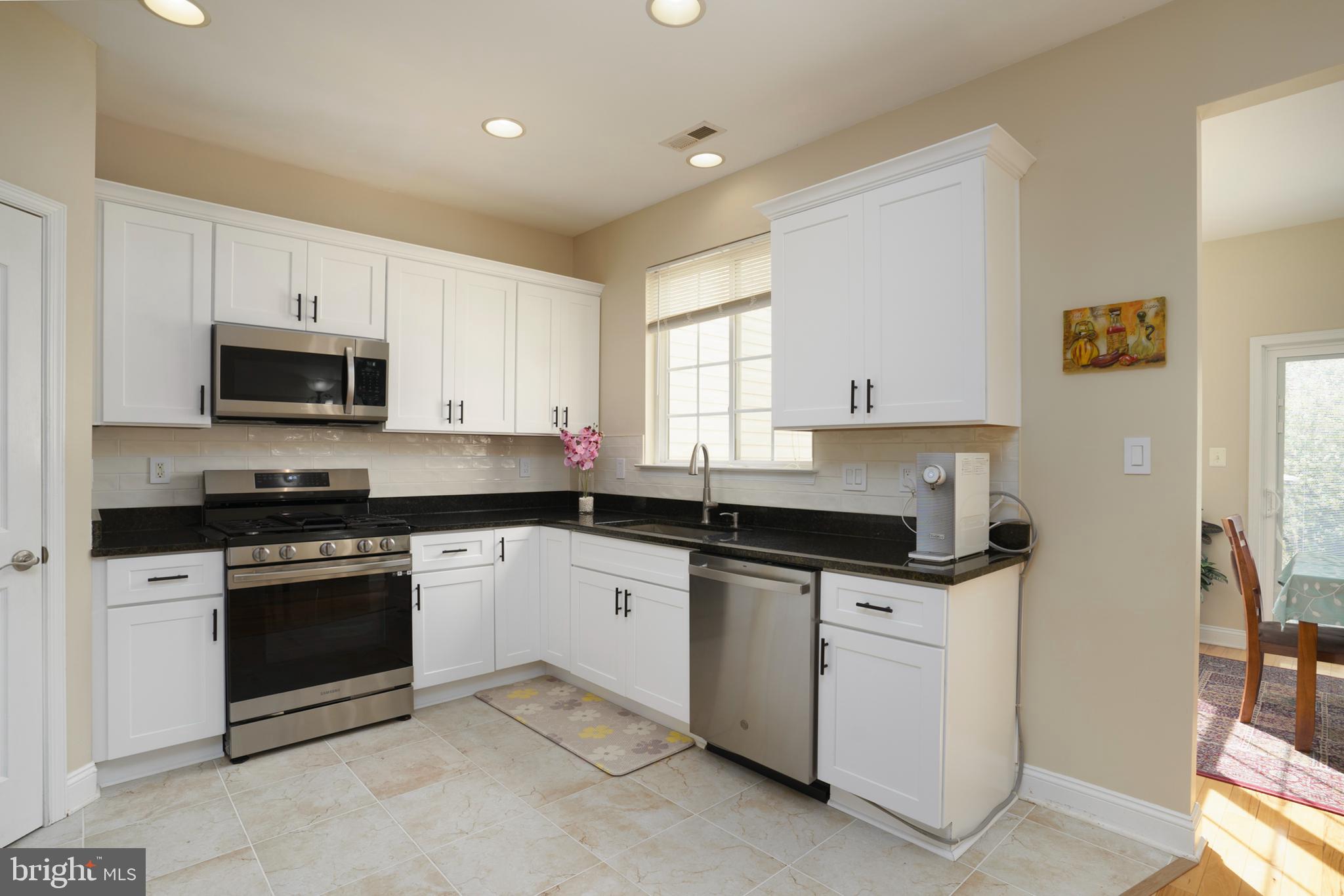 533 Callander Way Abingdon, MD 21009 - Photo 8 of 31 Kitchen
