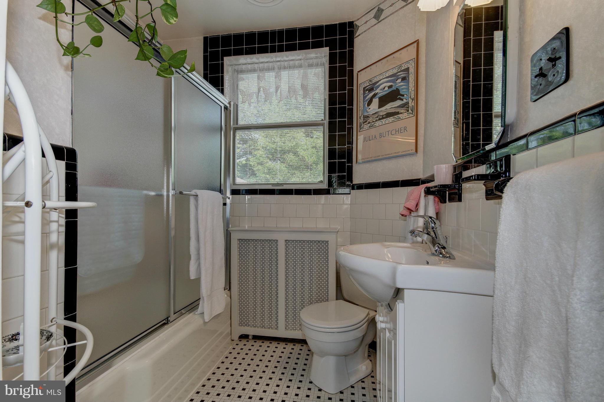 8007 Brooklyn Bridge Road Laurel, MD 20707 - Photo 16 of 25 Full Bath