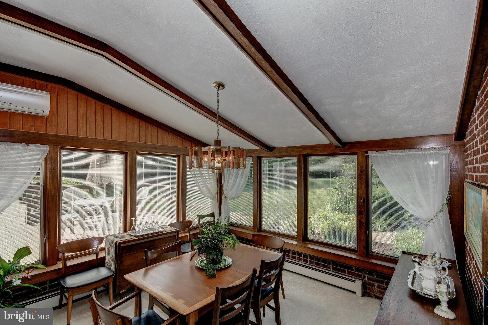 8007 Brooklyn Bridge Road Laurel, MD 20707 - Photo 5 of 25 Sun Room