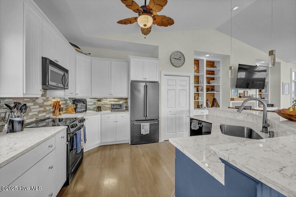261 Loder Avenue Wilmington, NC 28409 - Photo 14 of 74 Kitchen