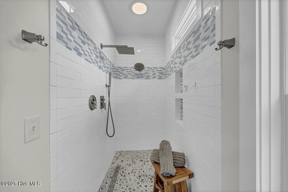261 Loder Avenue Wilmington, NC 28409 - Photo 29 of 74 Primary Bathroom