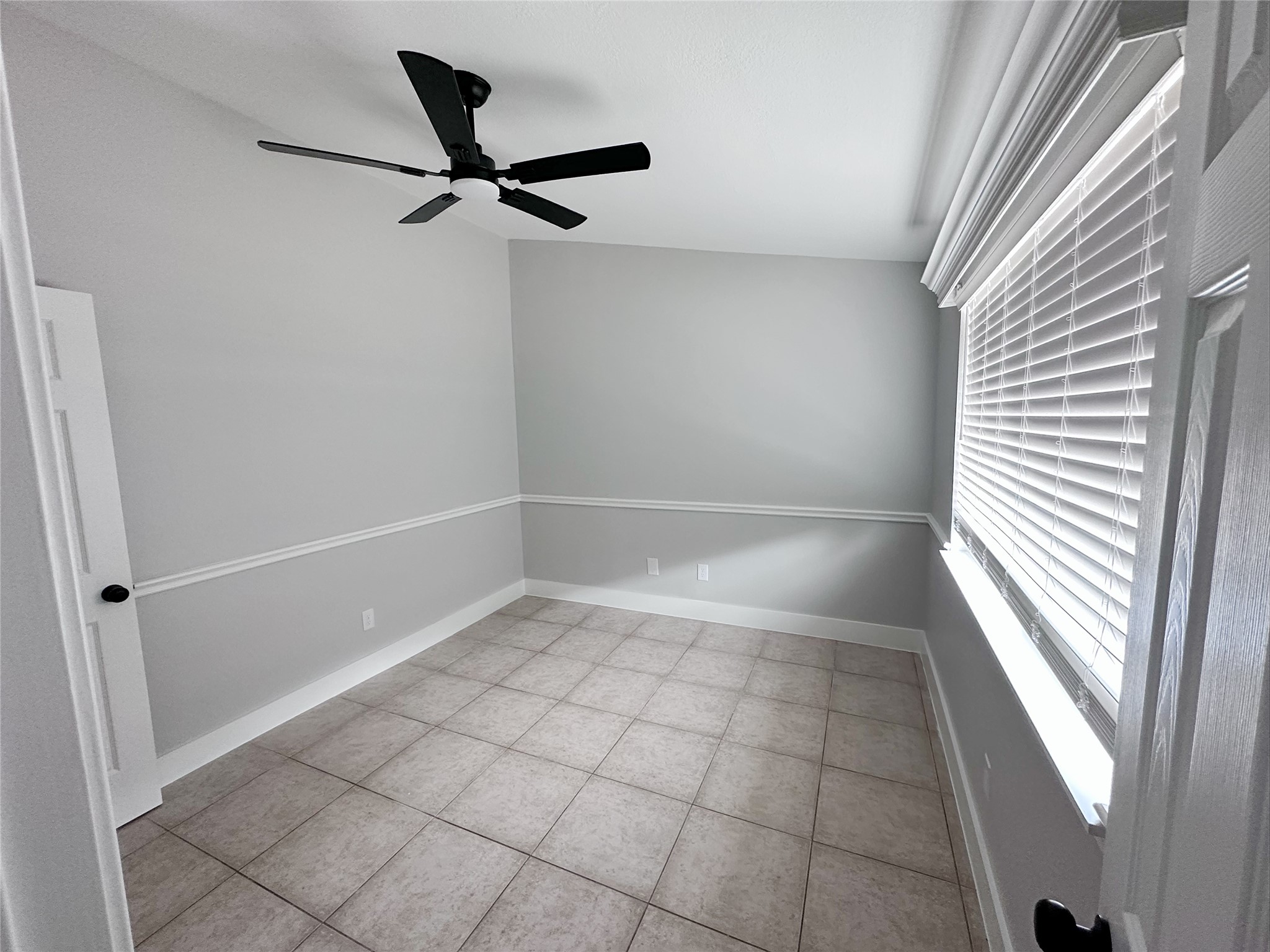 2324 Peppermill Road Houston, TX 77080 - Photo 17 of 20 Bedroom 1