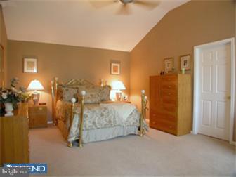 31 Whitcomb Road East Windsor, NJ 08520 - Photo 8 of 12
