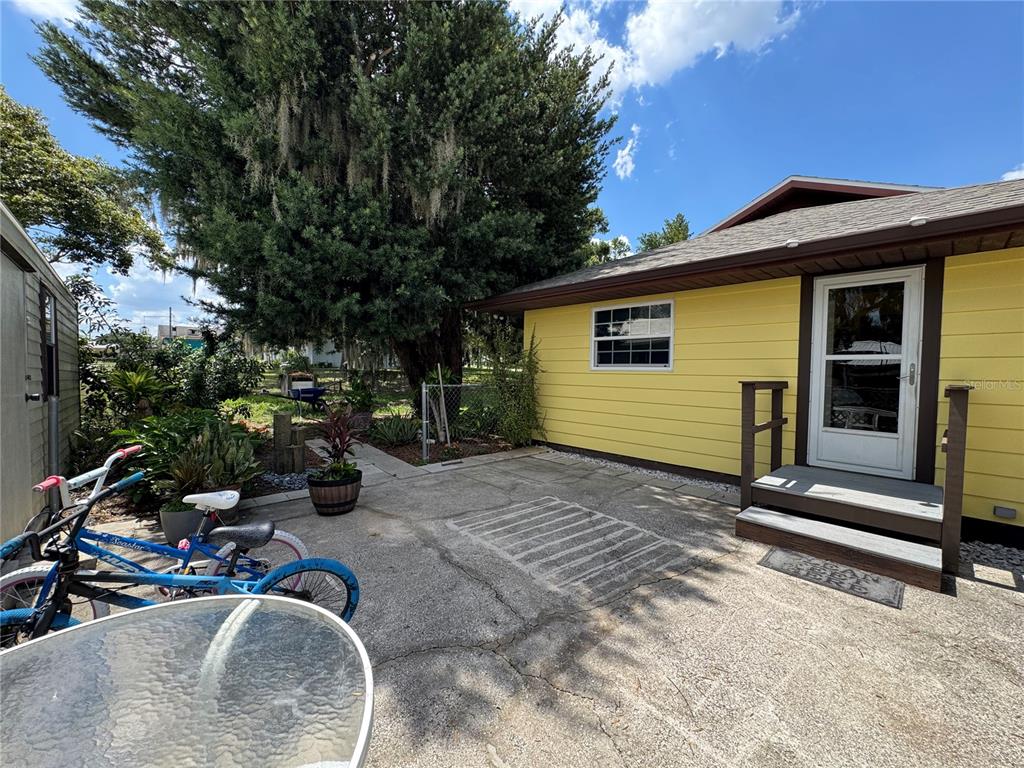 398 Virginia Street Frostproof, FL 33843 - Photo 15 of 35