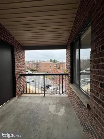 $1,975 | 18120 Chalet Drive, Unit 11301, Germantown, MD 20874