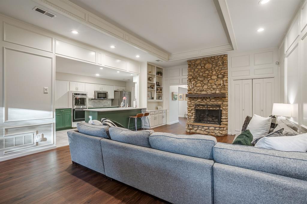 1804 Longbranch Court Arlington, TX 76012 - Photo 10 of 33 a living room with furniture and a large window