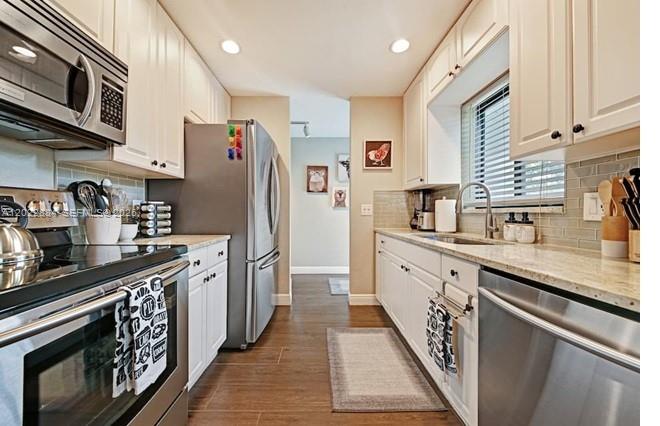 945 Sunset Road, Unit 1 West Palm Beach, FL 33401 - Photo 7 of 20