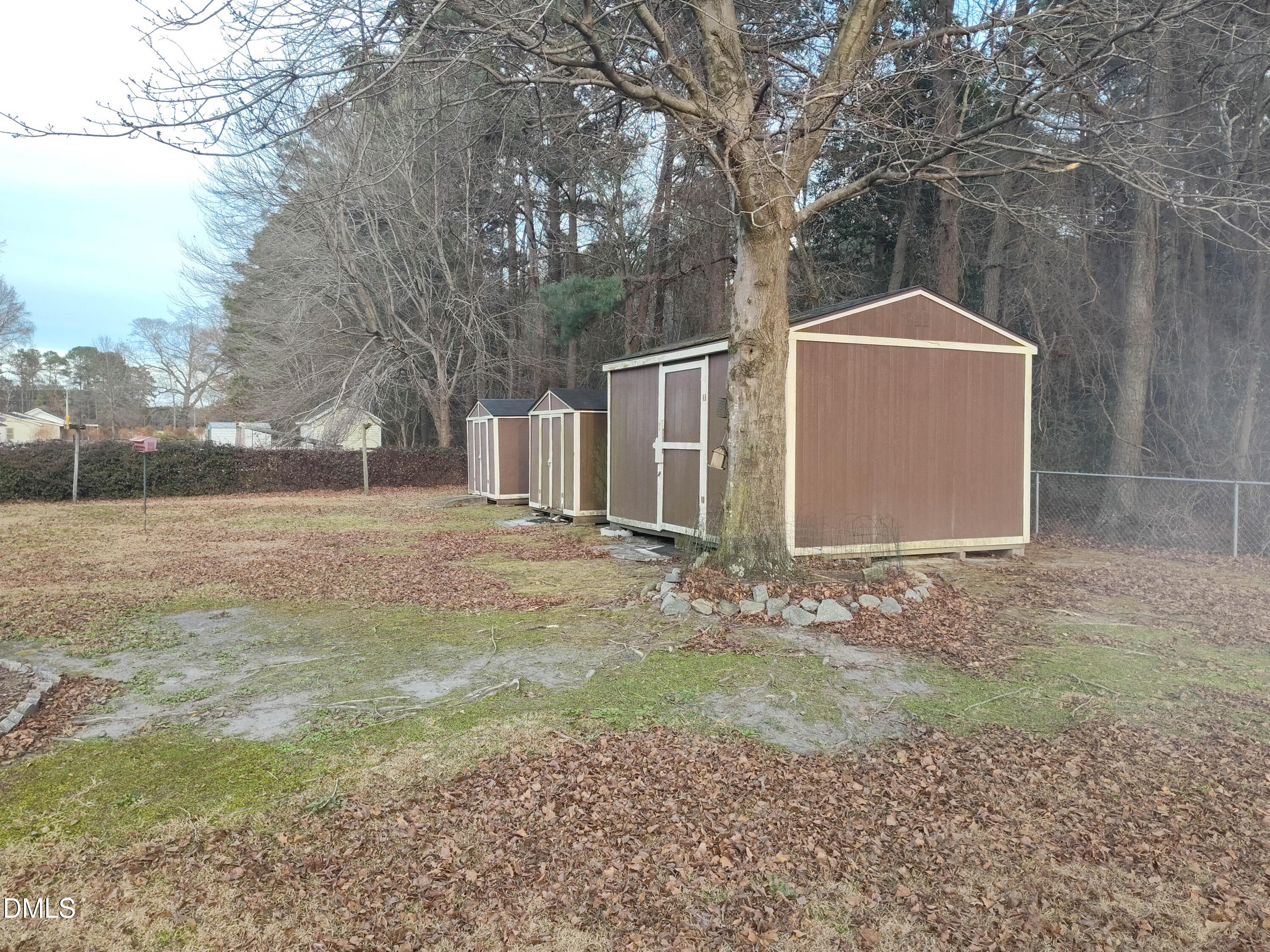 205 Darrel Road La Grange, NC 28551 - Photo 41 of 44 a backyard of a house with lots of green space
