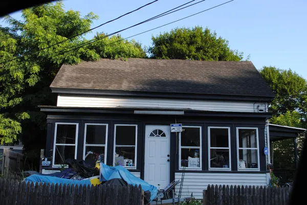 $279,900 | 21 Maple Street, Rochester, NH 03867