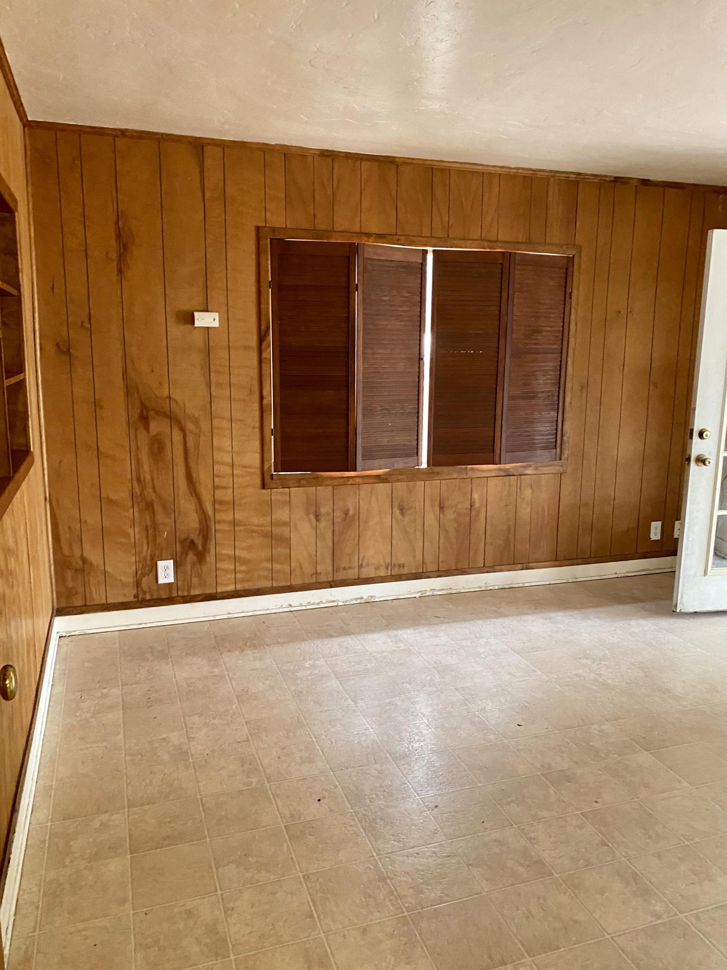 604 South D Street Exeter, CA 93221 - Photo 11 of 16 fullsizeoutput_468d