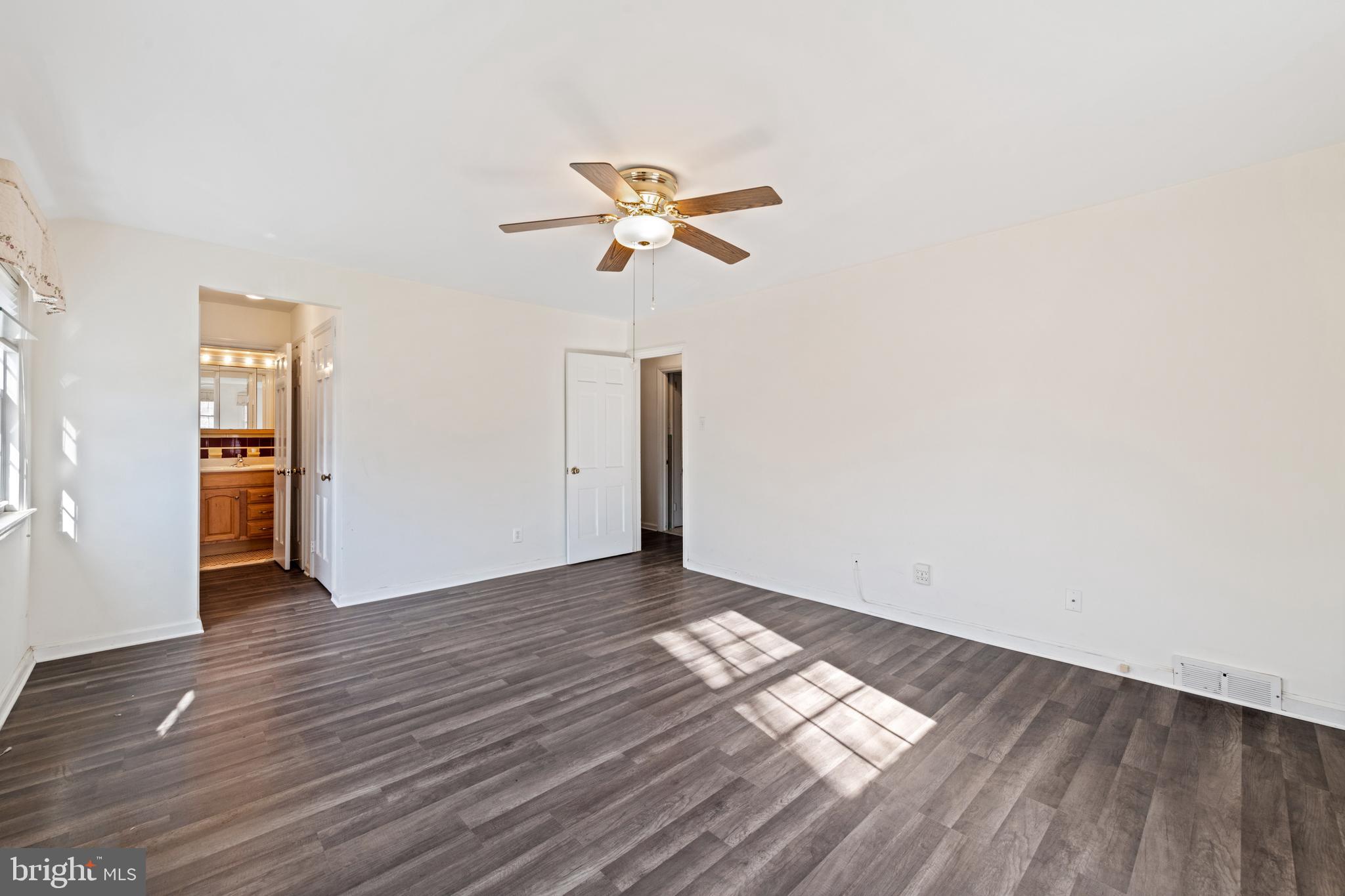 105 Colwick Road Cherry Hill, NJ 08002 - Photo 14 of 30