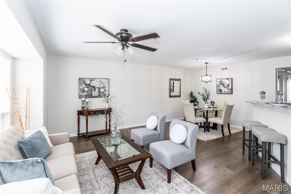 1622 Forest Springs Lane, Unit A Ballwin, MO 63021 - Photo 3 of 31