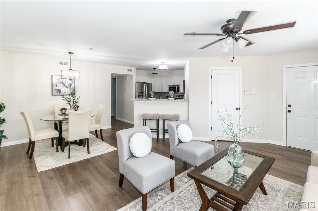 1622 Forest Springs Lane, Unit A Ballwin, MO 63021 - Photo 4 of 31