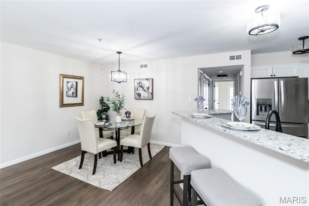 1622 Forest Springs Lane, Unit A Ballwin, MO 63021 - Photo 6 of 31