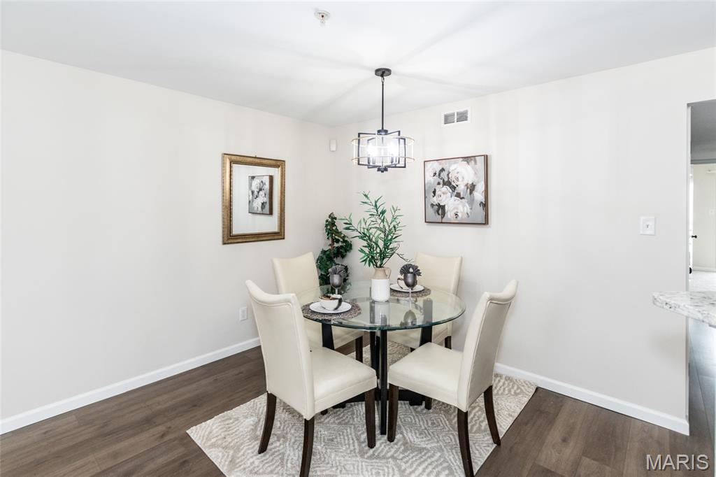 1622 Forest Springs Lane, Unit A Ballwin, MO 63021 - Photo 7 of 31