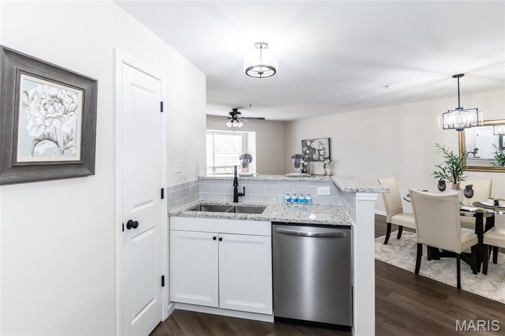 1622 Forest Springs Lane, Unit A Ballwin, MO 63021 - Photo 10 of 31