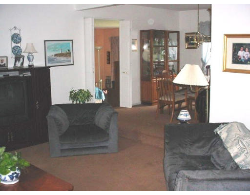 44 Temi Road Holliston, MA 01746 - Photo 3 of 11