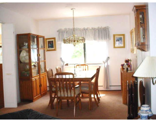 44 Temi Road Holliston, MA 01746 - Photo 4 of 11