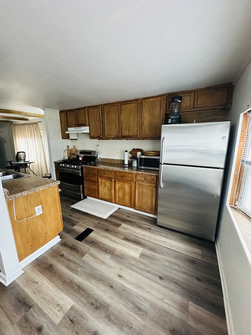 7500 Elmhurst Road, Unit 405 Des Plaines, IL 60018 - Photo 3 of 15