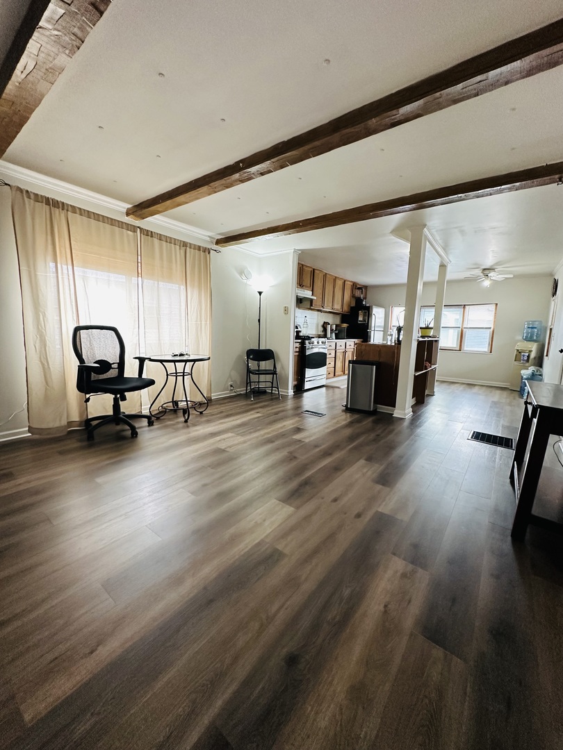 7500 Elmhurst Road, Unit 405 Des Plaines, IL 60018 - Photo 5 of 15