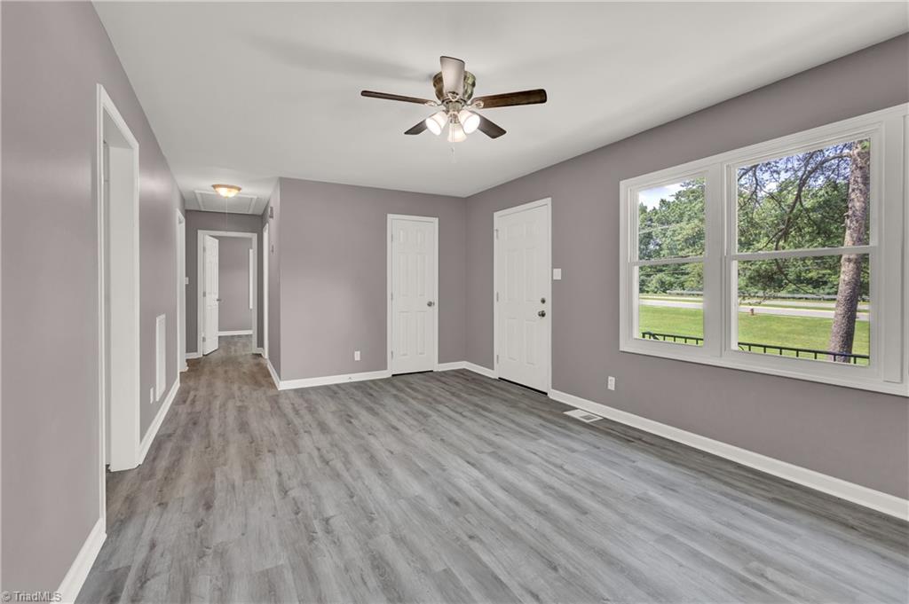 130 Sunview Avenue High Point, NC 27265 - Photo 7 of 30