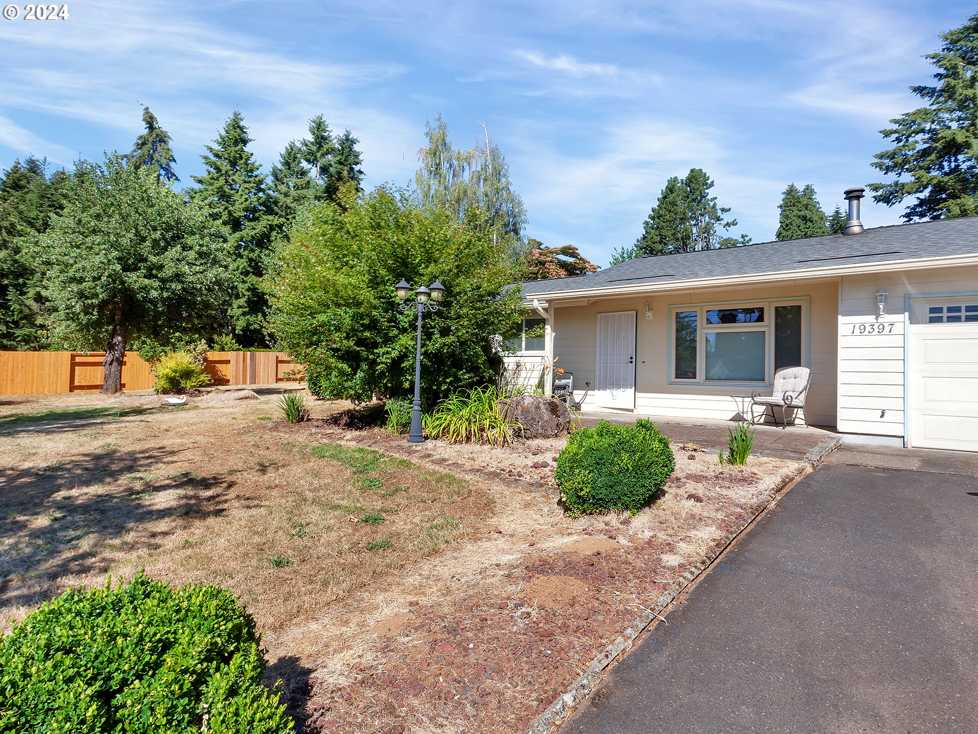 19397 South South End Road Oregon City, OR 97045 - Photo 1 of 30 Gallery Image 1